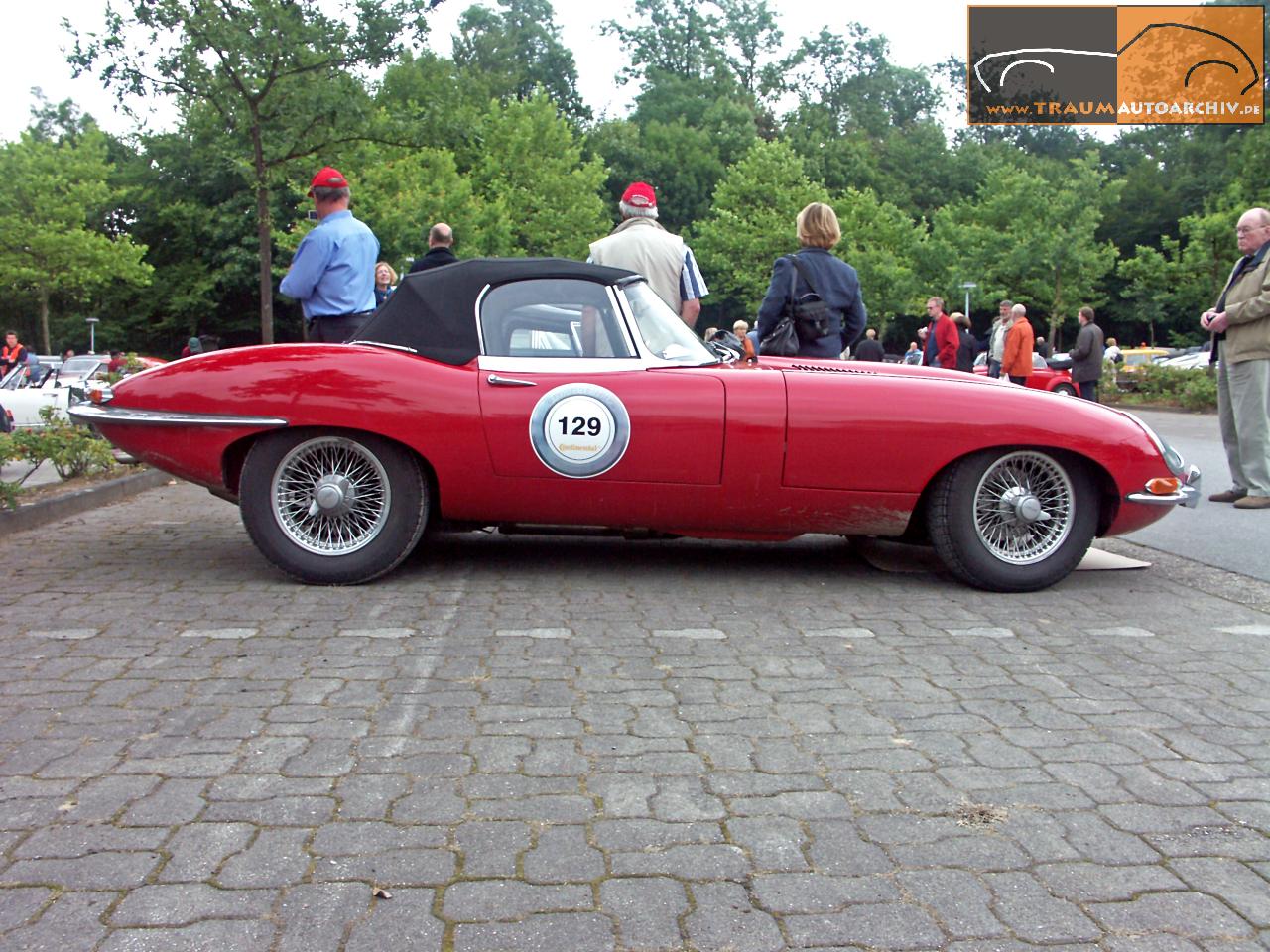 Jaguar E-Type Series I Roadster '1965 (1).jpg 226.7K